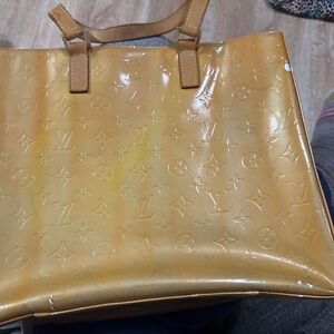 LOUIS VUITTON Monogram Vernis Columbus Tote Bag Gris M91028